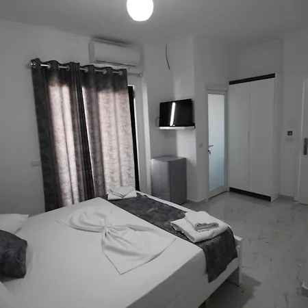 Vila Irdi *